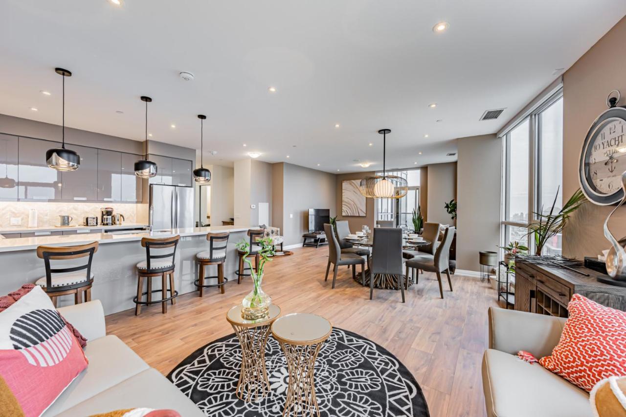 Amazing 3 Bed 4 Bath Penthouse With Roof Top Terrace Close To Airport Mississauga Exterior foto